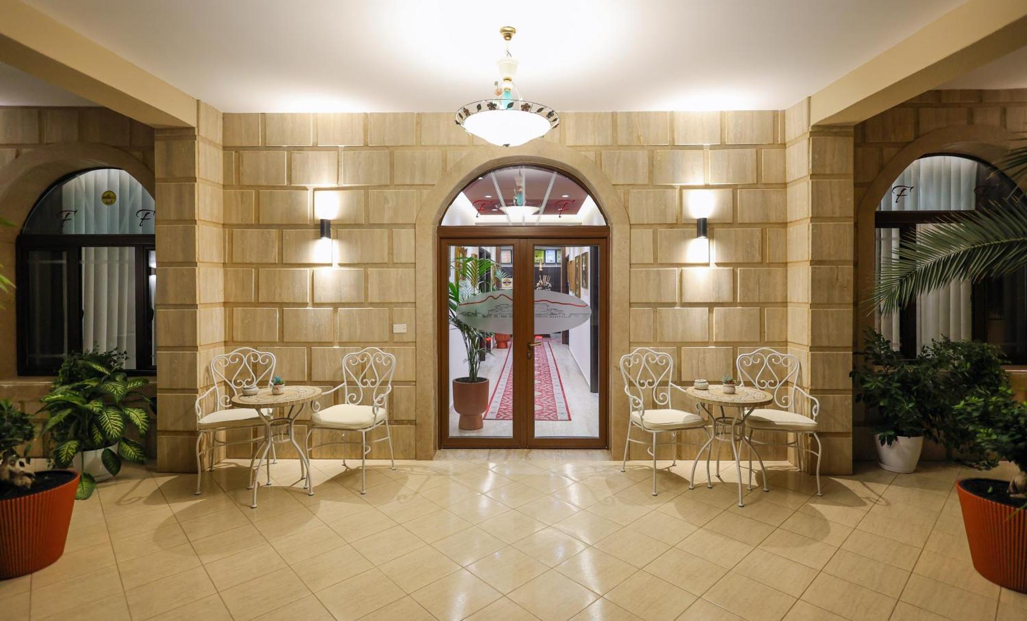Hotel Mimani 培拉特 外观 照片